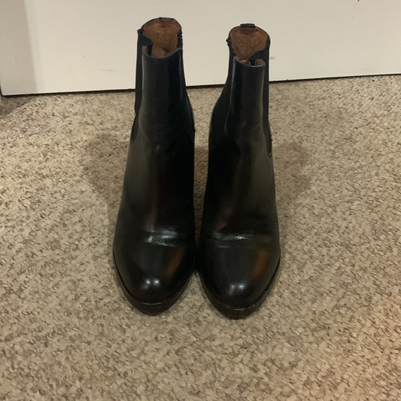 Frye black leather ankle high heel bootie boots sz 9.5 - Picture 2 of 8